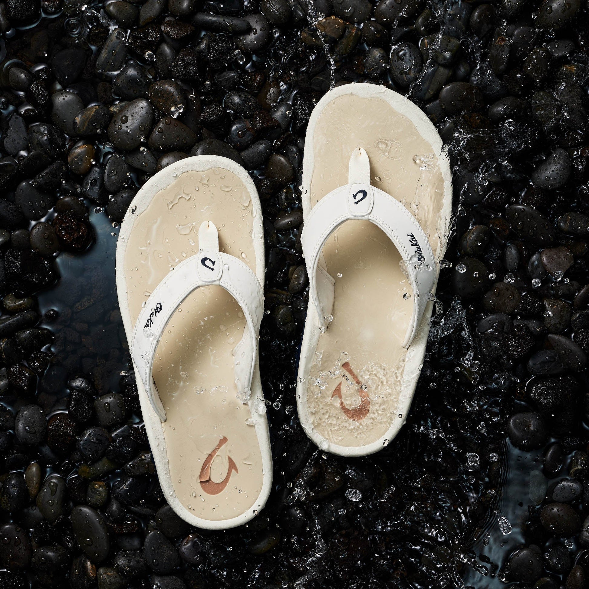 OluKai ‘Ohana - White Sand / Deepest Depths