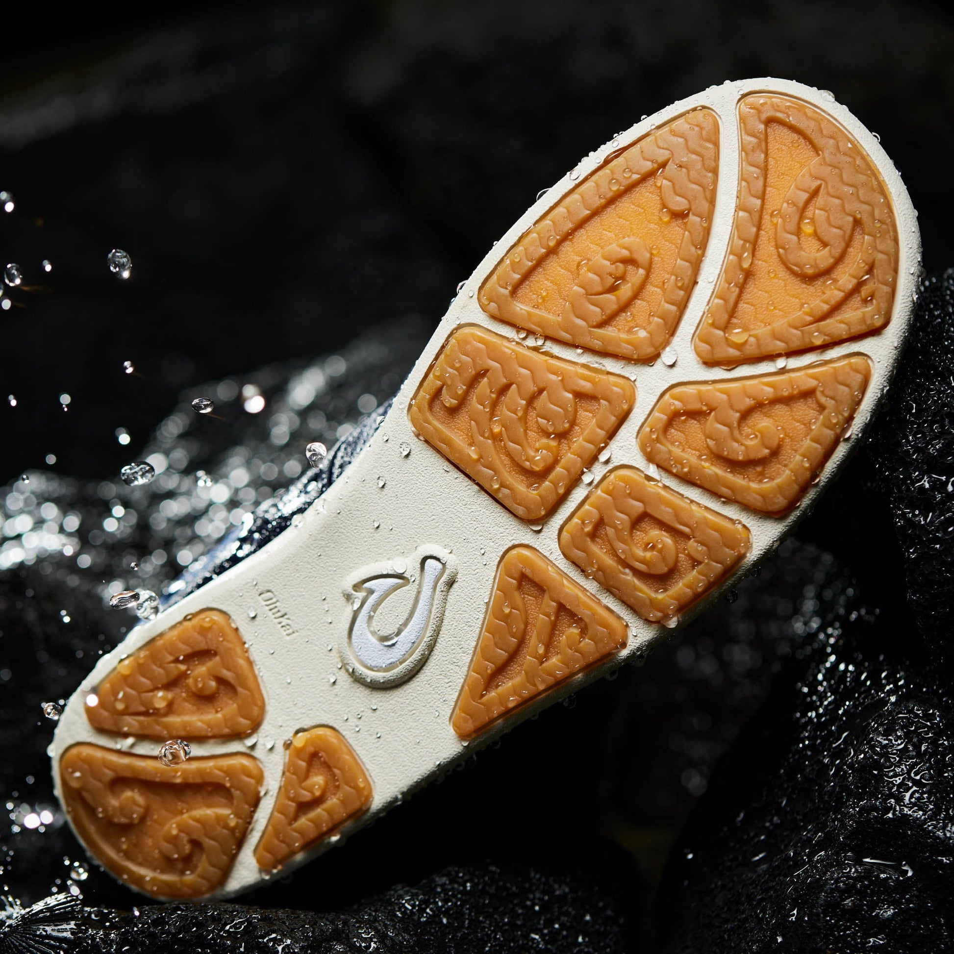 OluKai Nohea Moku - Deepest Depths / White Sand