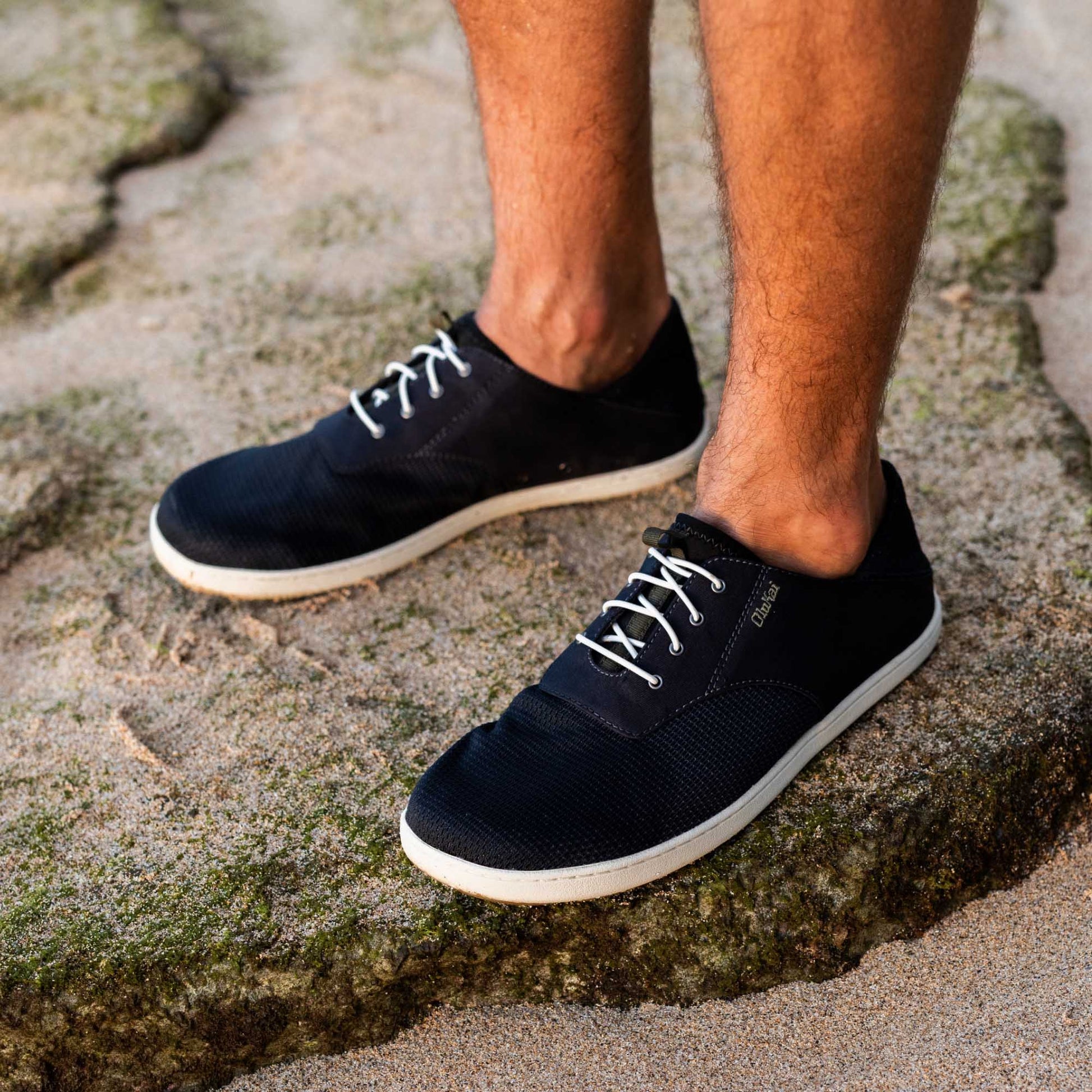 OluKai Nohea Moku - Black