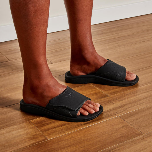 OluKai Nalu Slide - Black