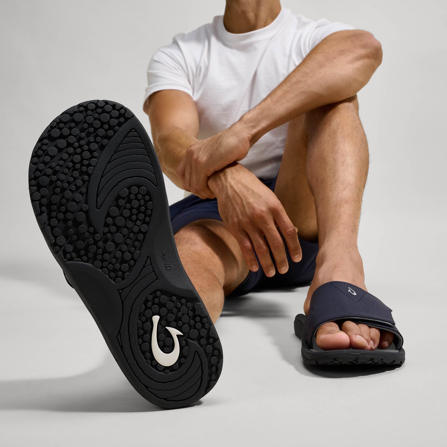 OluKai Nalu Slide - Trench Blue / Charcoal
