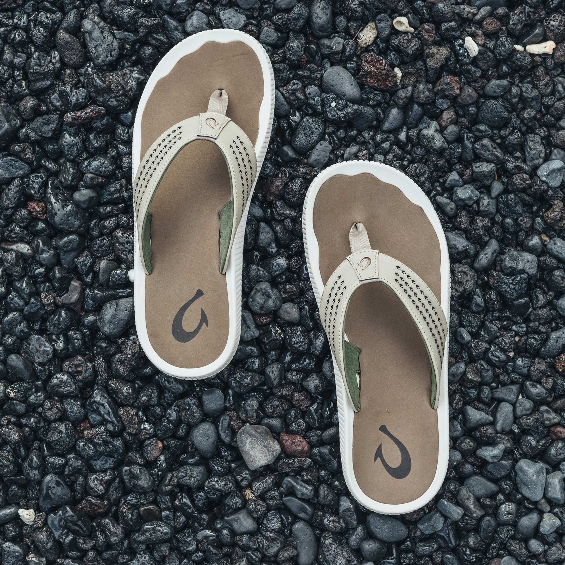 OluKai Ulele - Clay / Mustang
