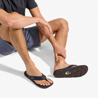 OluKai Tuahine - Trench Blue / Dark Wood