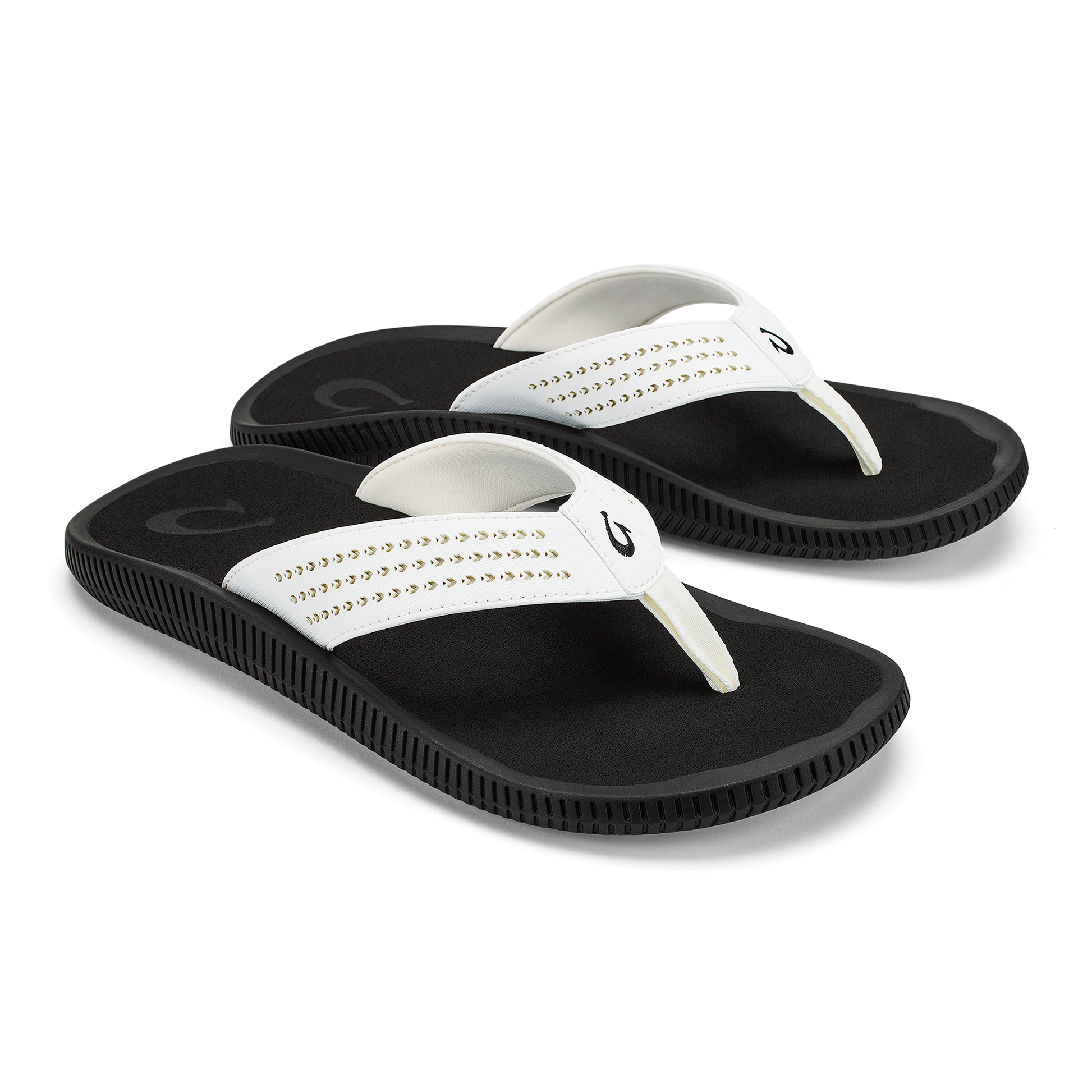 OluKai Ulele Golf - White / Lava Rock