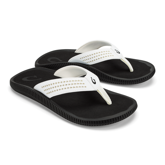 OluKai Ulele Golf - White / Lava Rock