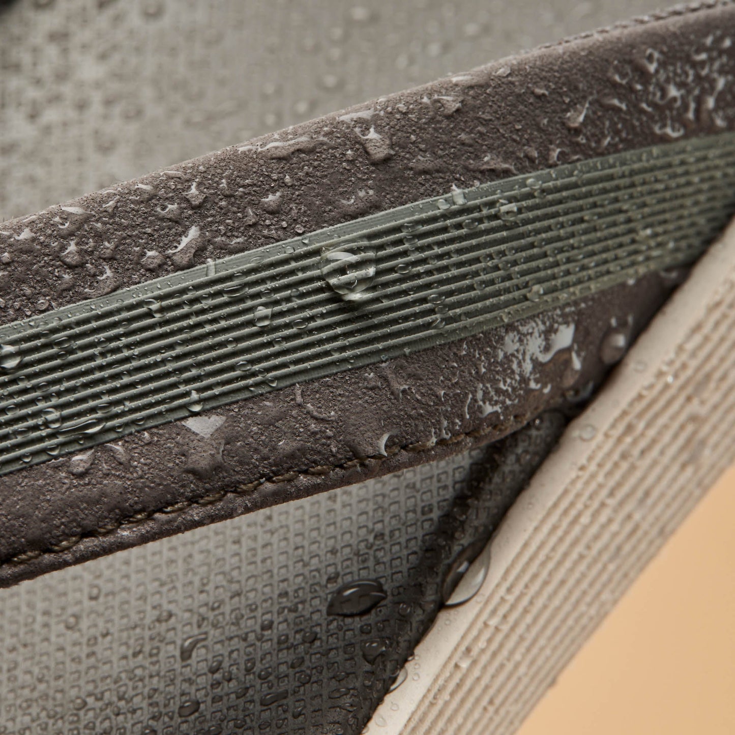 OluKai Leeward - Graphite