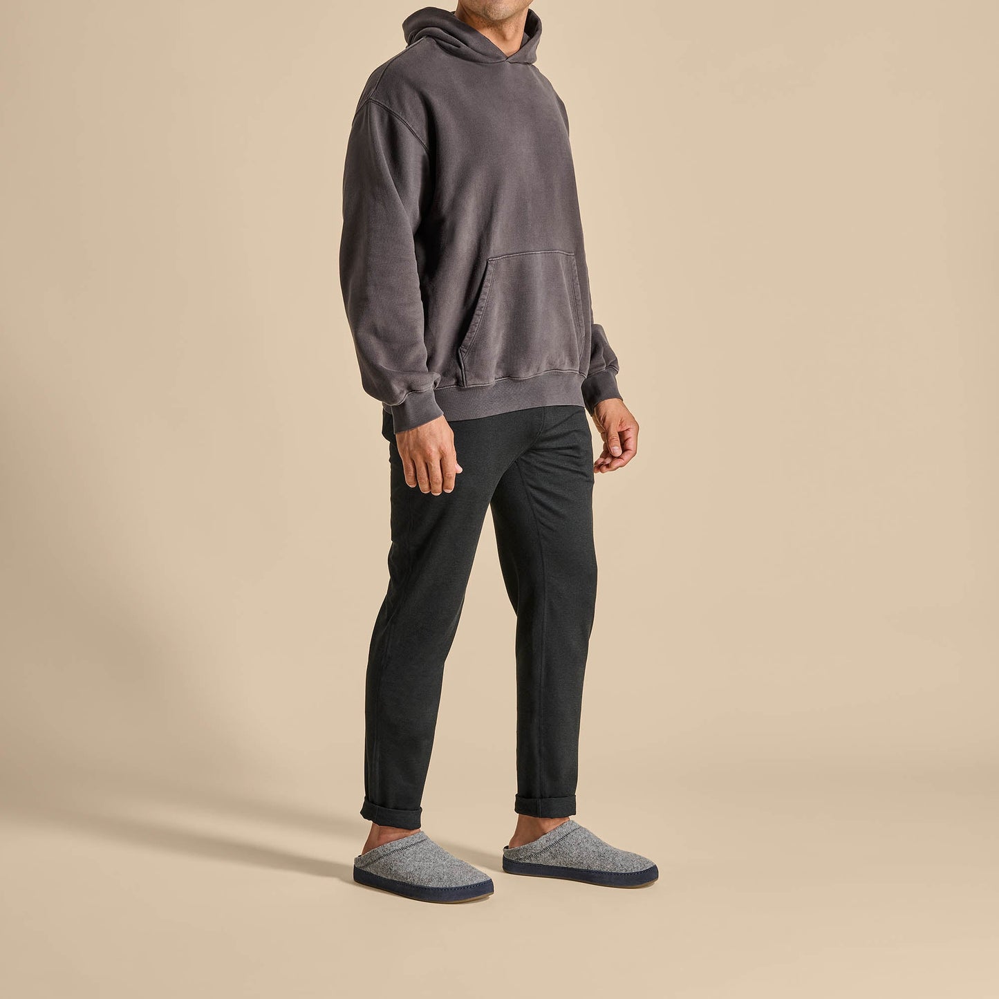 OluKai Hāmani Hulu - Graphite / Trench Blue