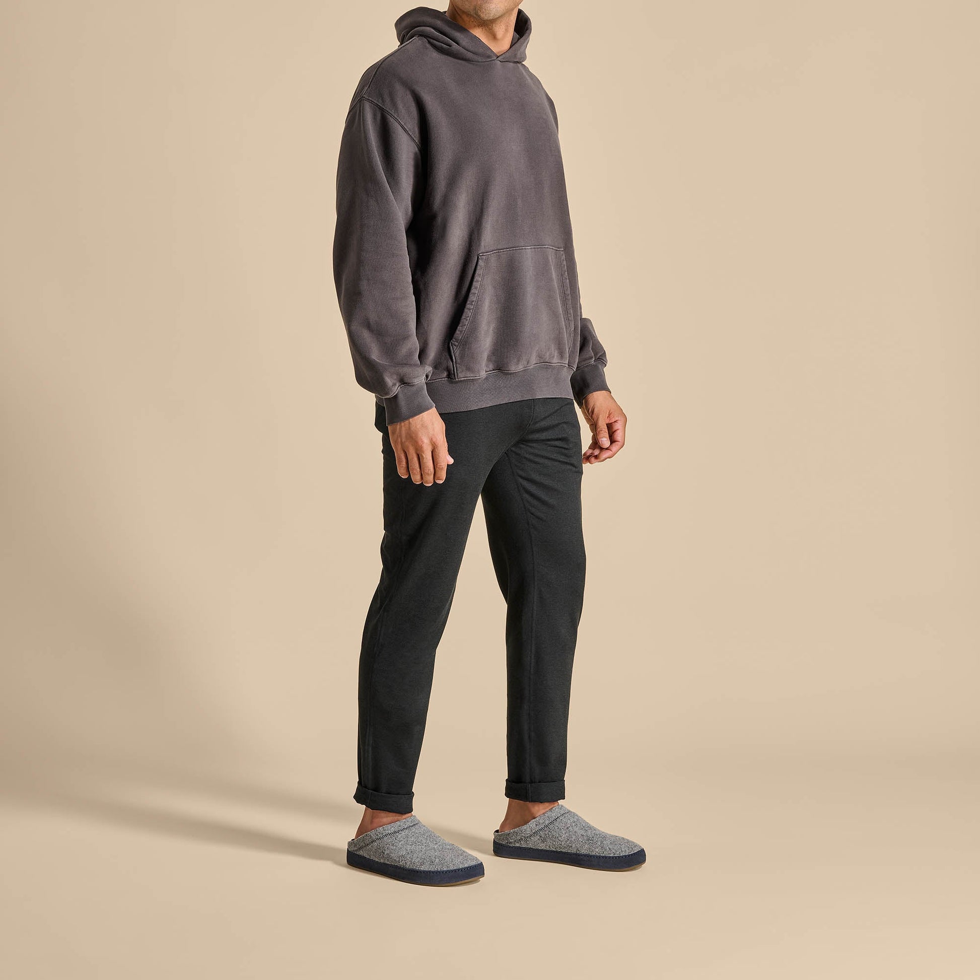 OluKai Hāmani Hulu - Graphite / Trench Blue