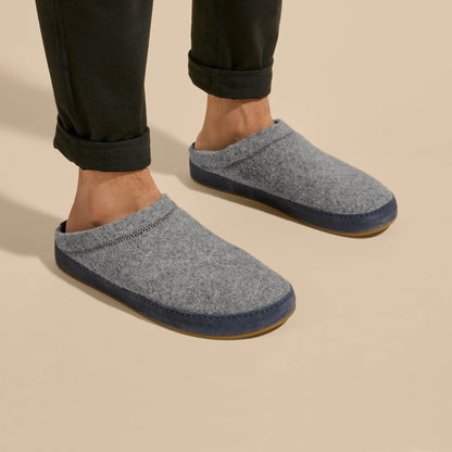 OluKai Hāmani Hulu - Graphite / Trench Blue