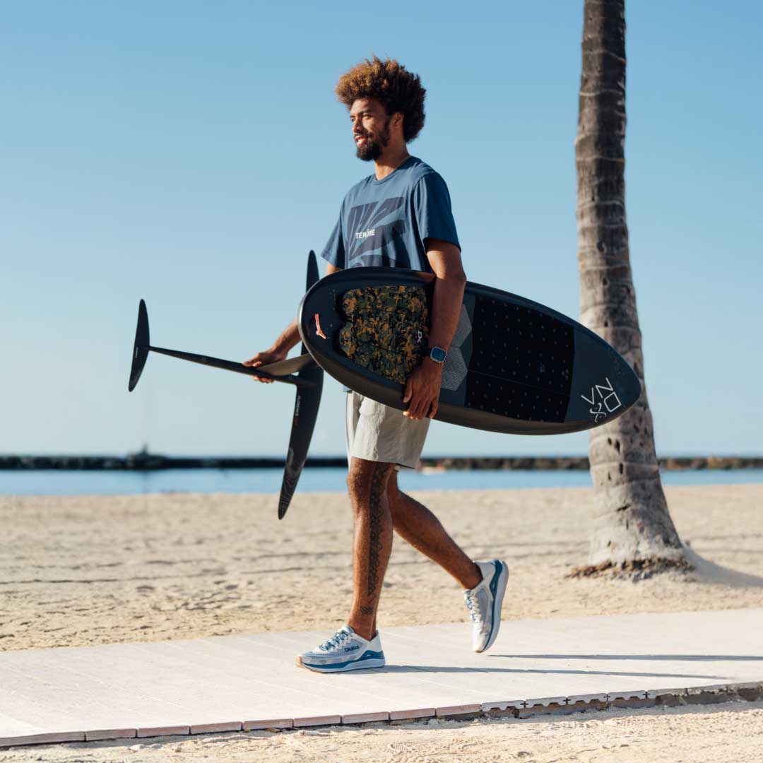 OluKai ‘Ahi - Blue Pearl / White Sand