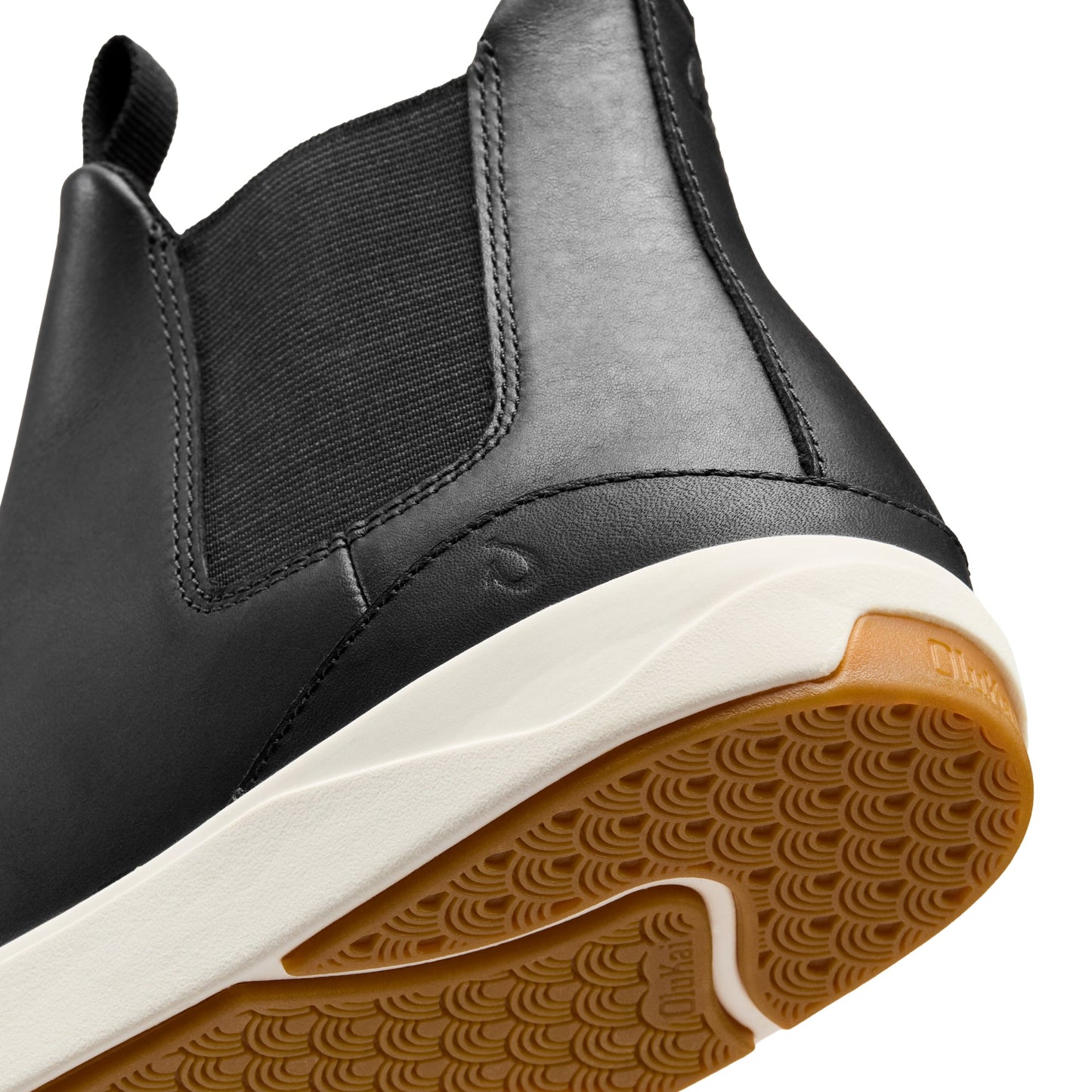 OluKai Lae'ahi Mid-Black / Black