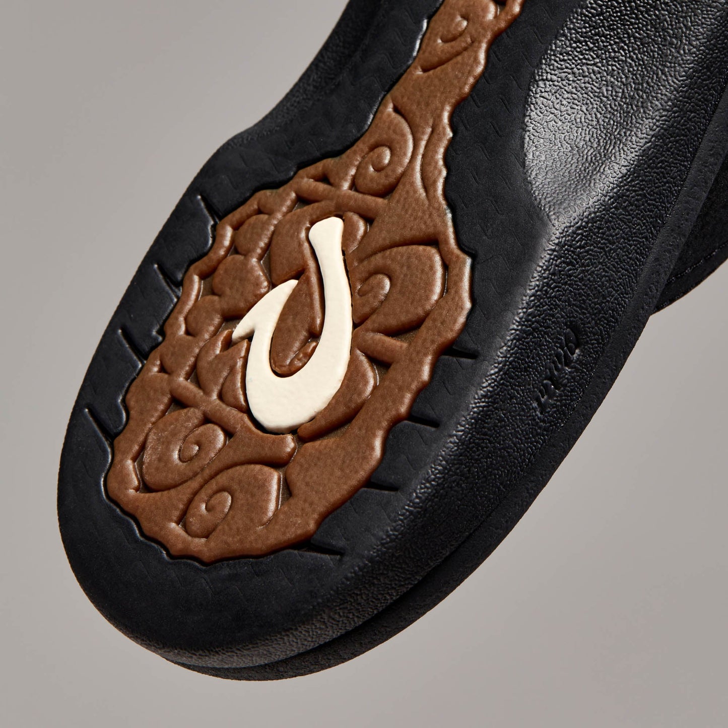 OluKai ‘Ohana - Black