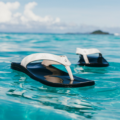 OluKai ‘Ohana - Bright White / Hua