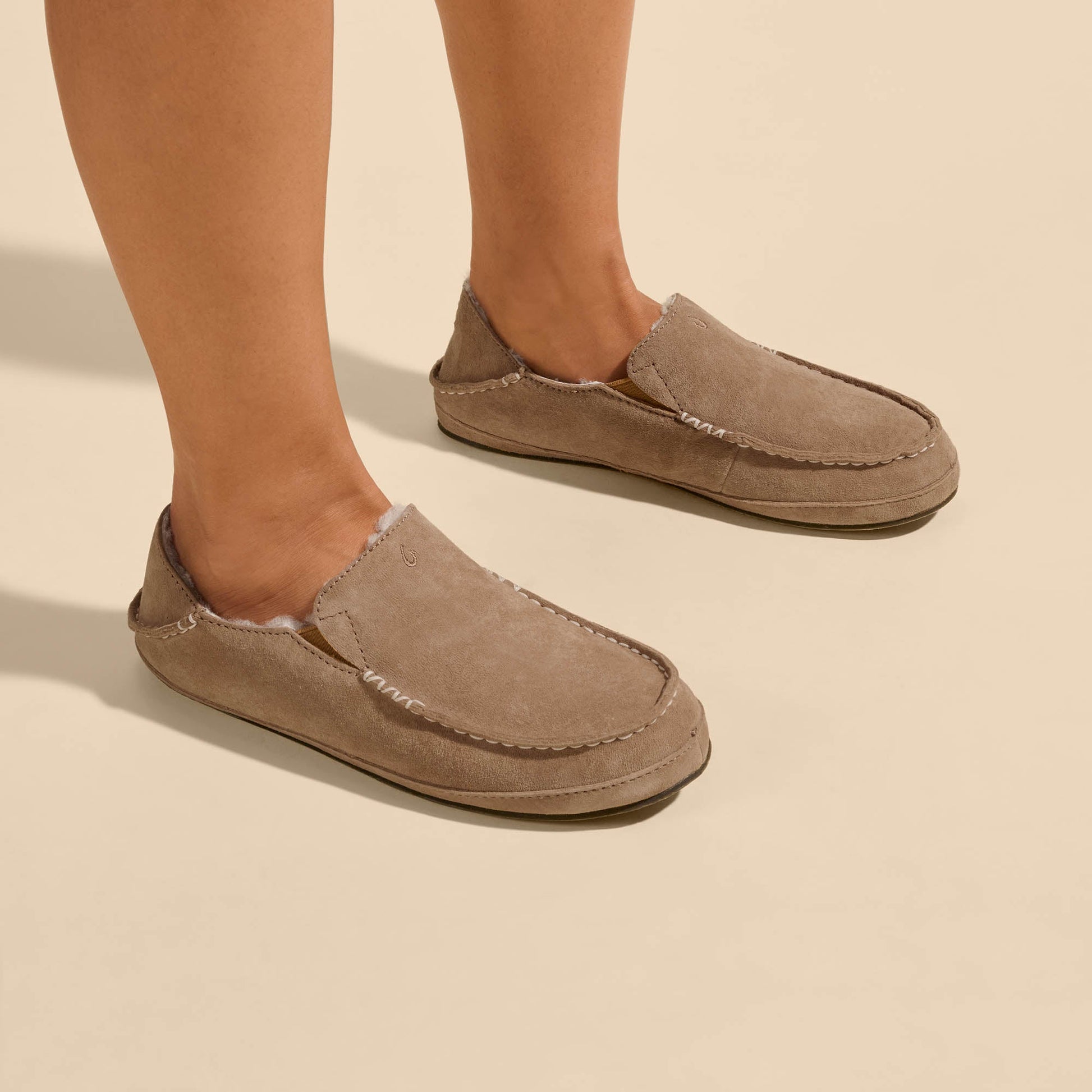 OluKai Nohea Slipper - Tan