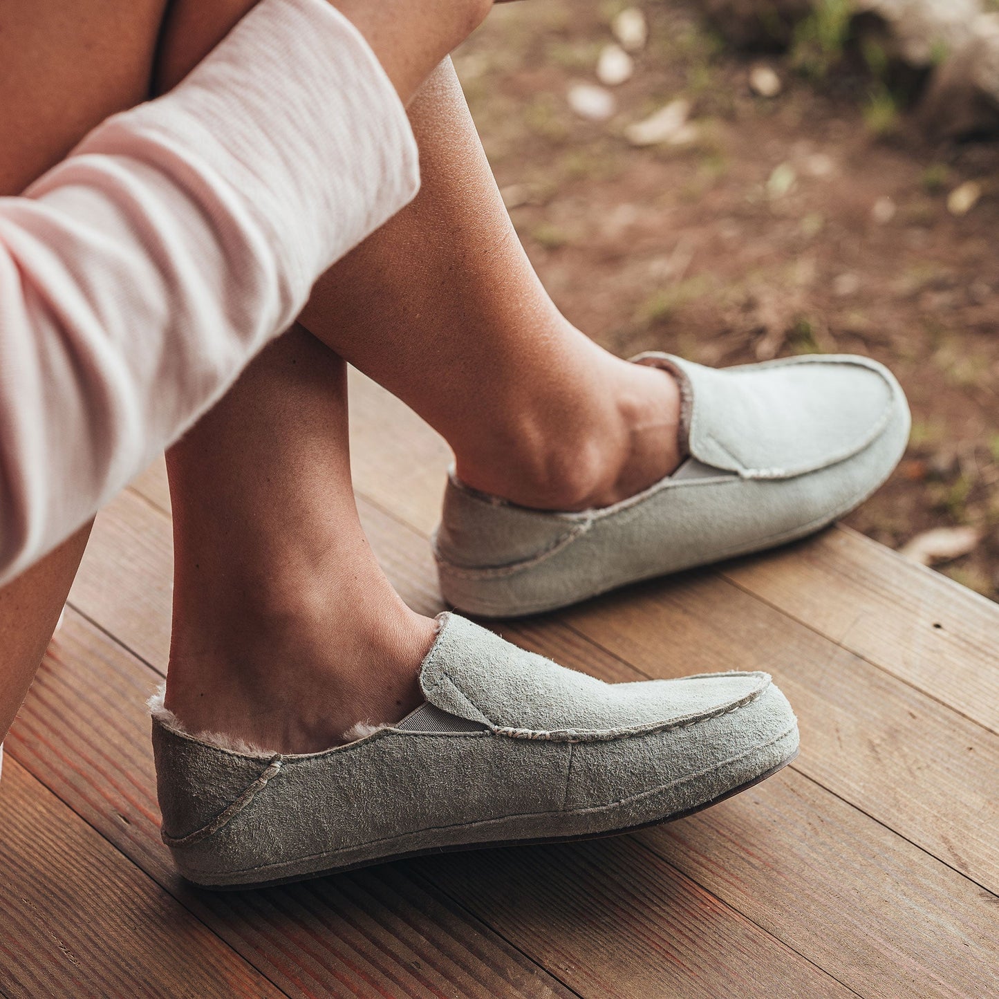 OluKai Nohea Slipper - Pale Grey
