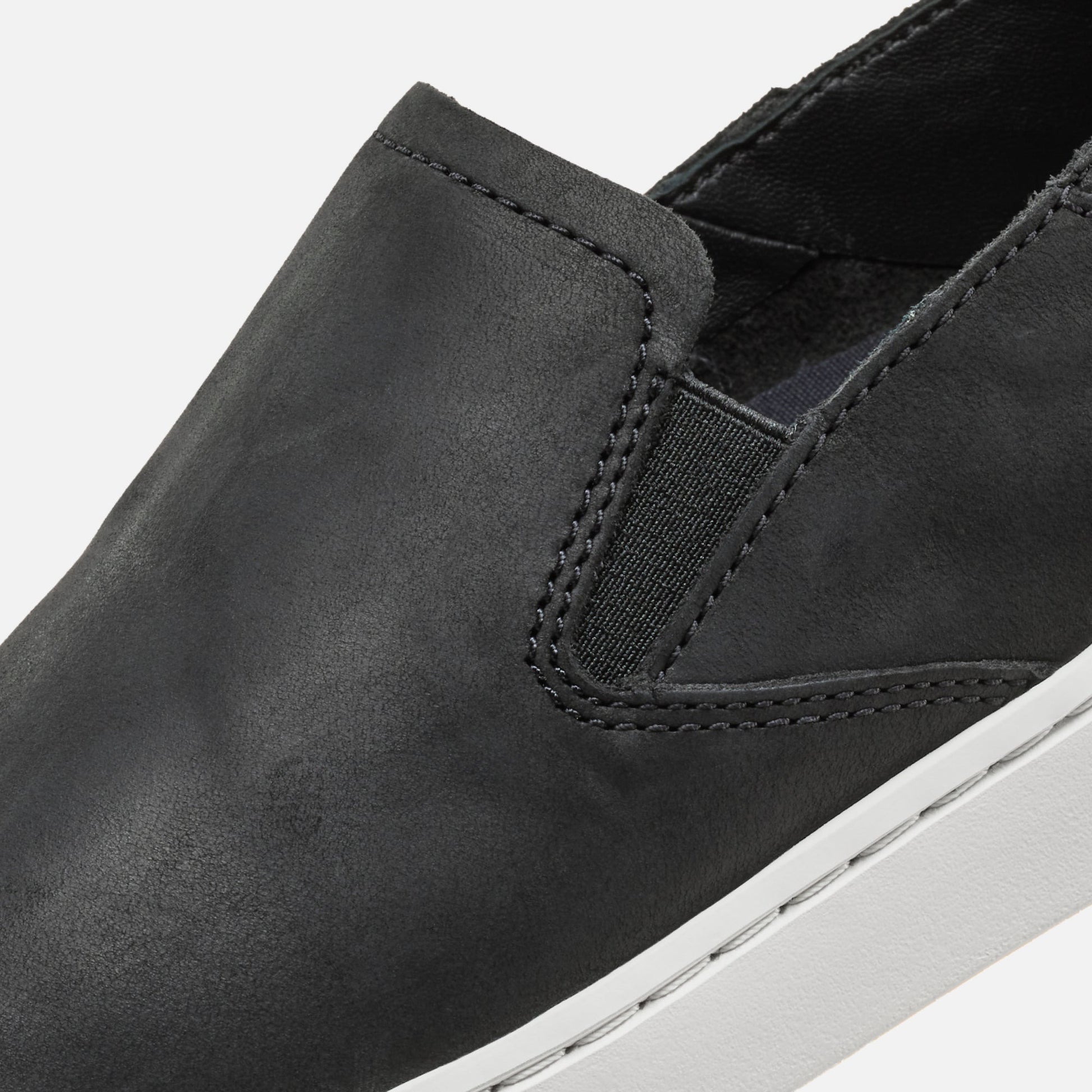 OluKai Pehuea Leather-Onyx / Onyx
