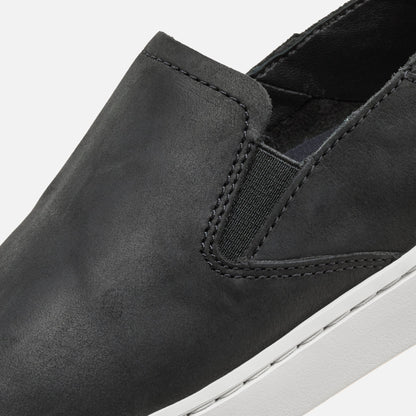 OluKai Pehuea Leather-Onyx / Onyx
