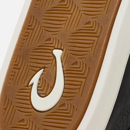 OluKai Pehuea Leather-Onyx / Onyx