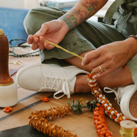 OluKai Pehuea Lī ‘Ili - White