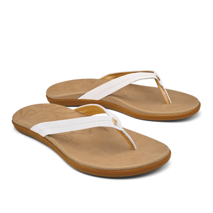 OluKai Honu - Bright White / Golden Sand