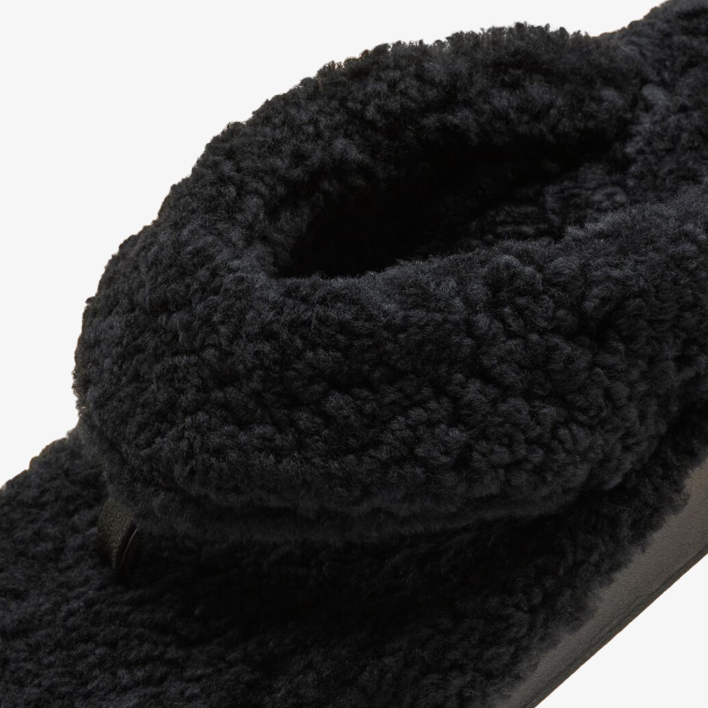 OluKai Kīpe'a Heu - Black