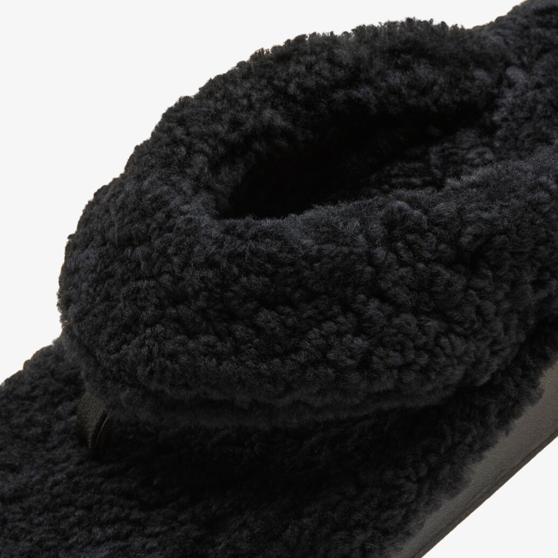 OluKai Kīpe'a Heu - Black