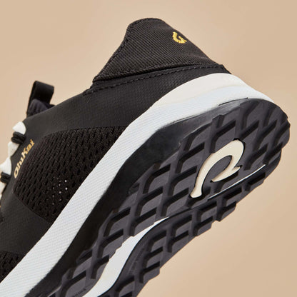 OluKai Huia - Black