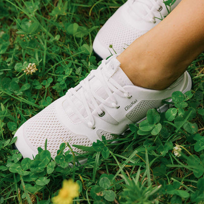 OluKai Huia - White