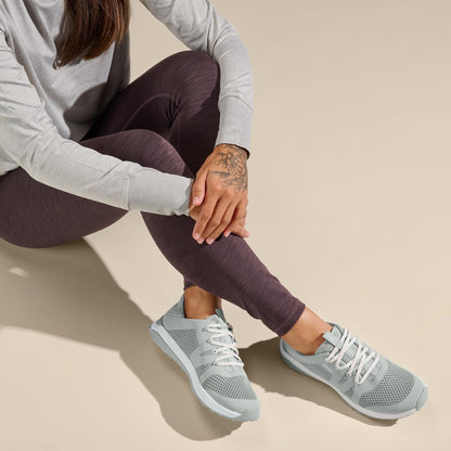 OluKai Huia - Pale Grey
