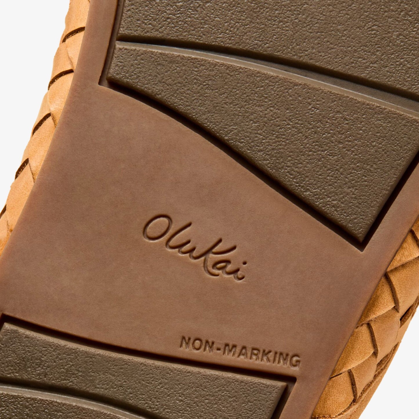 OluKai Mi‘i-Kukui Brown / Kukui Brown