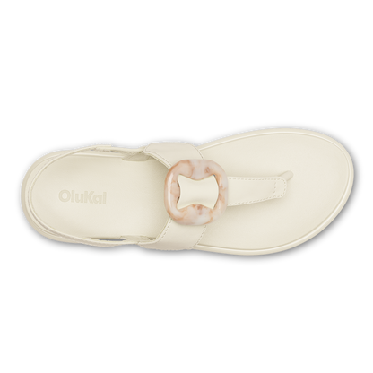 OluKai La‘i T–Bar - White Sand / White Sand