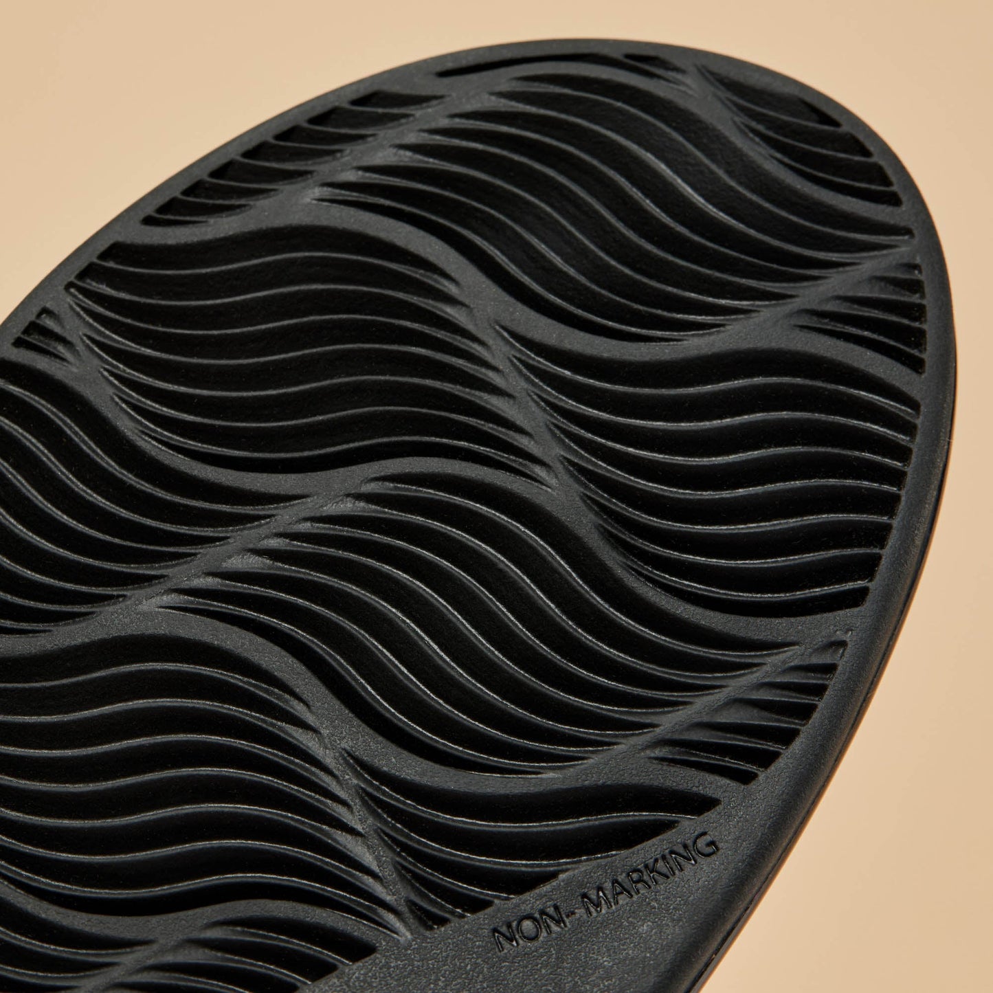 OluKai La‘i Slide - Black