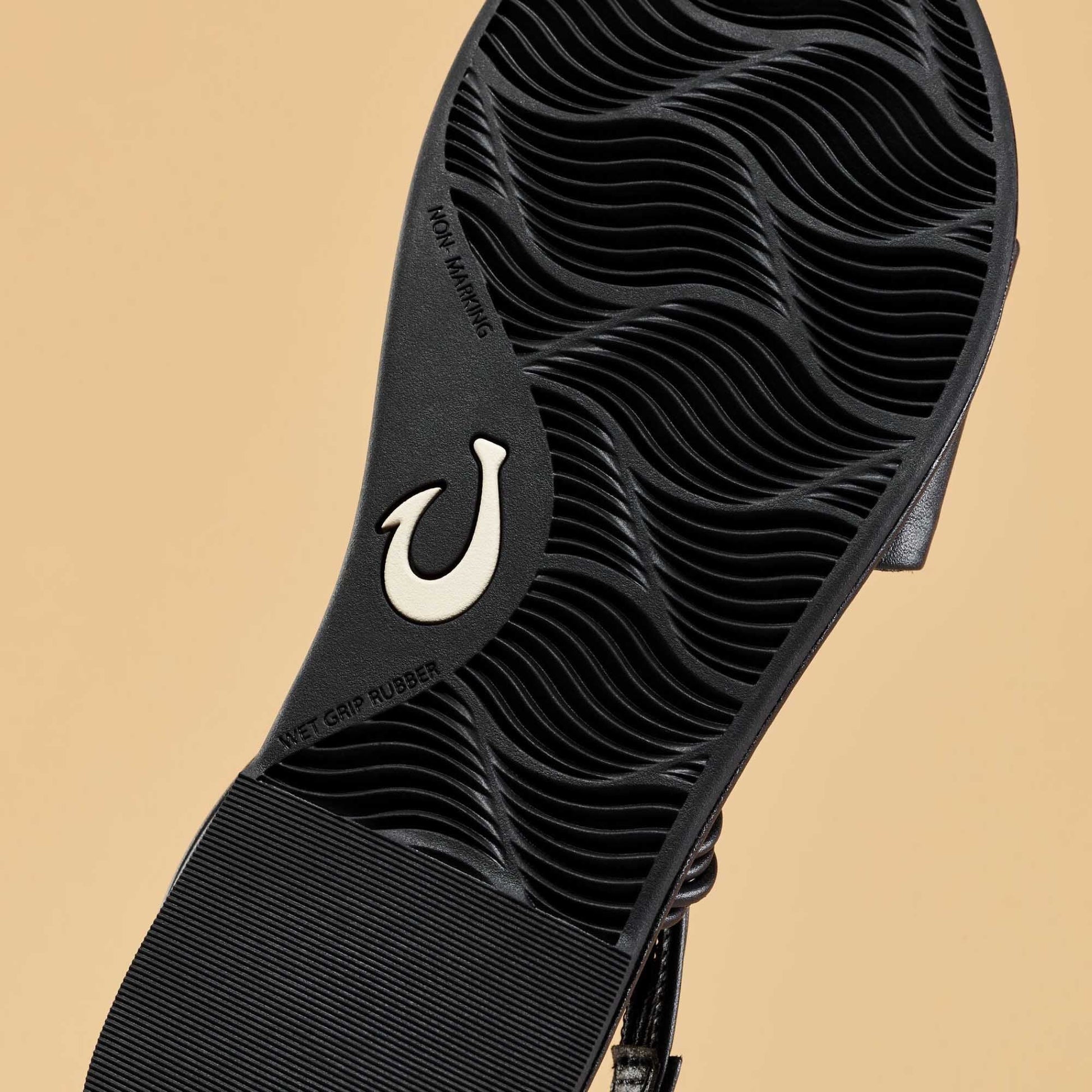 OluKai Tiare Wrap - Black