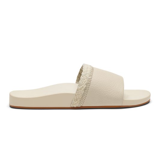 OluKai Pākea - White Sand