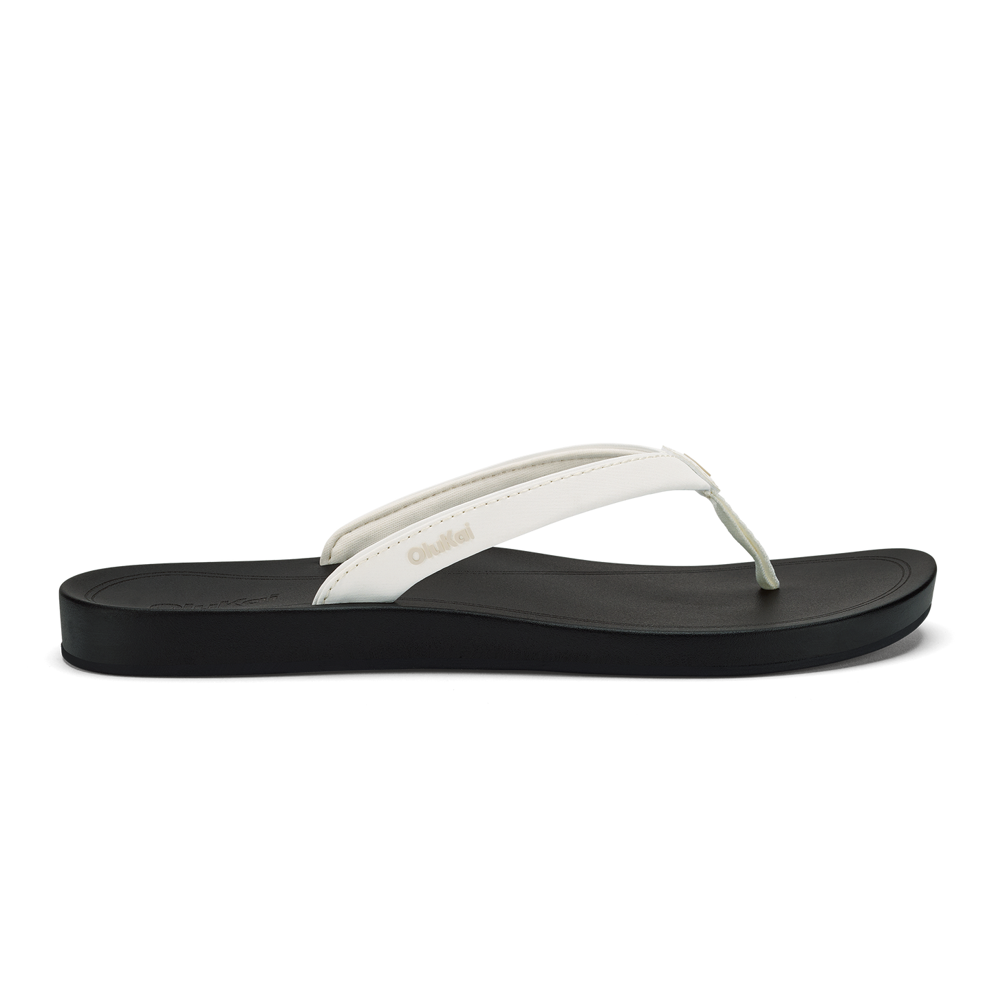 OluKai ‘Uiki - Bright White / Lava Rock