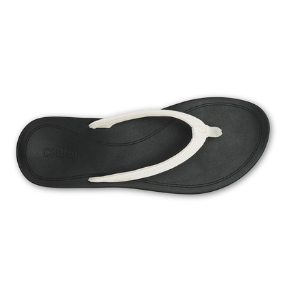 OluKai ‘Uiki - Bright White / Lava Rock