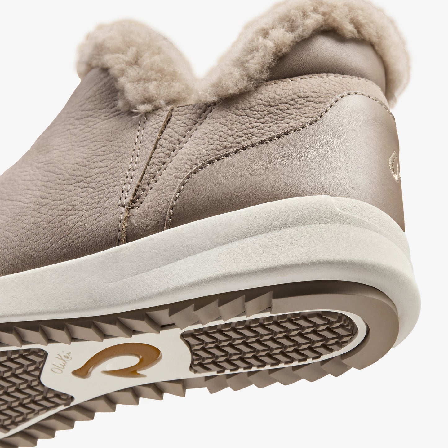 OluKai Kāmau-Taupe Grey / Taupe Grey