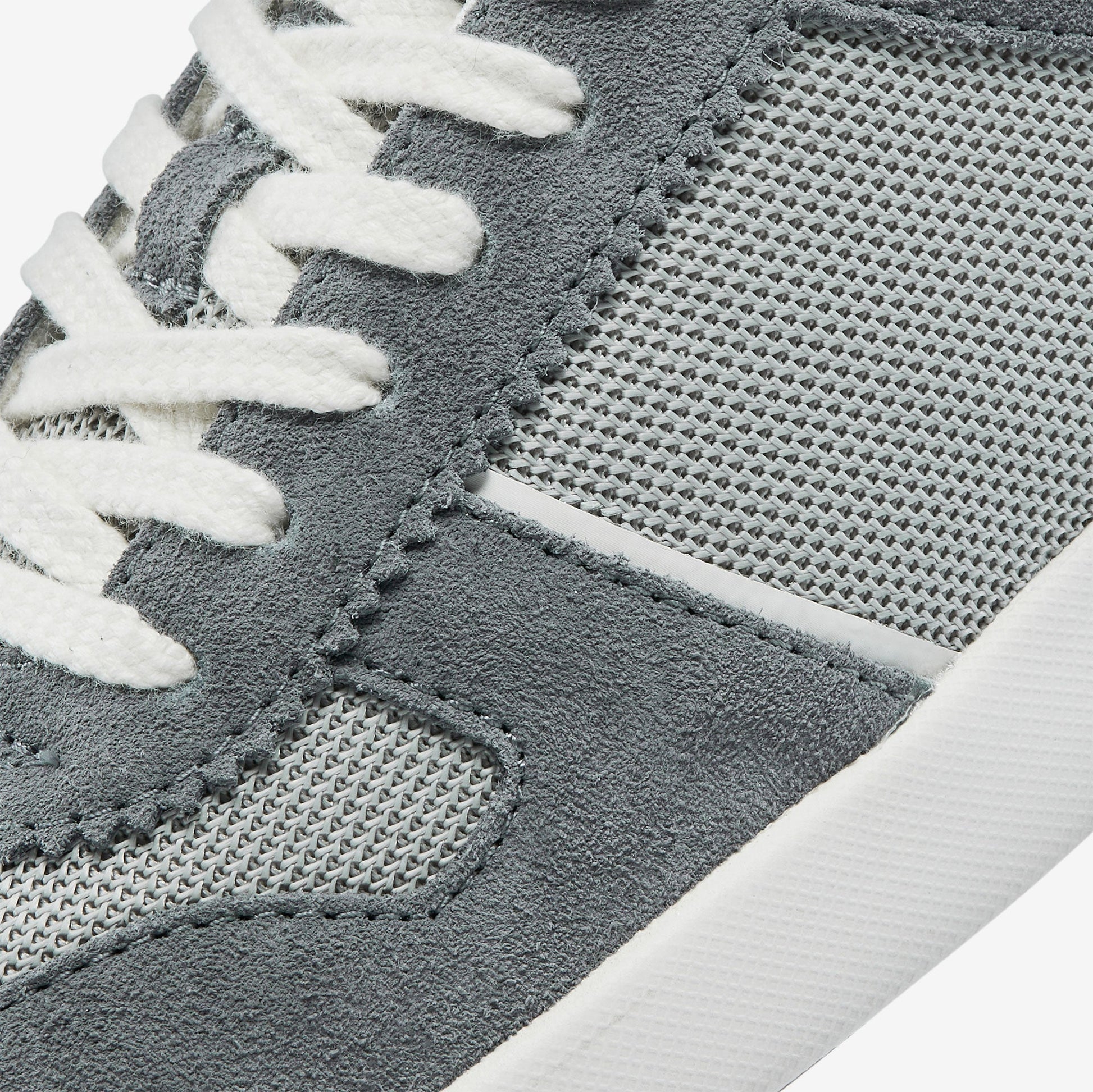 OluKai Kaulele Mesh - Rock / Ash