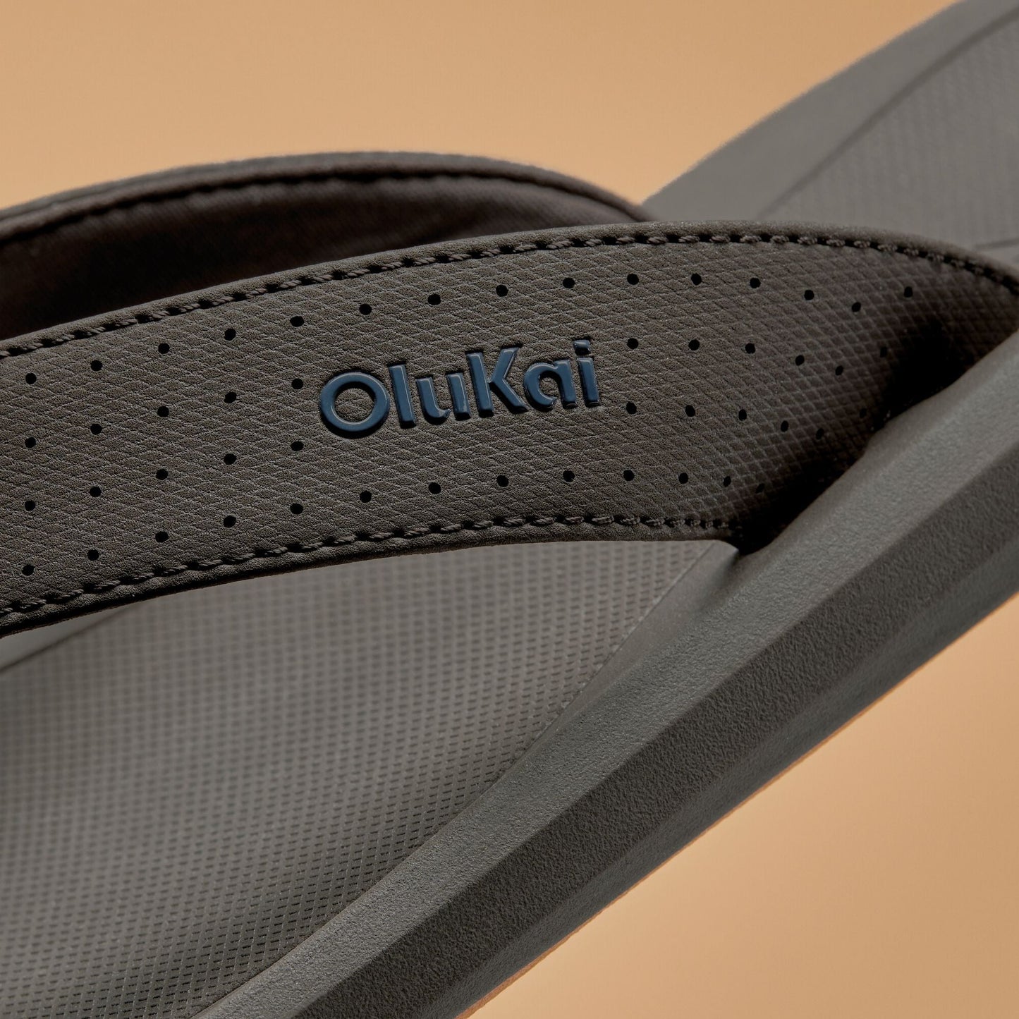 OluKai Ki‘i - Dark Java