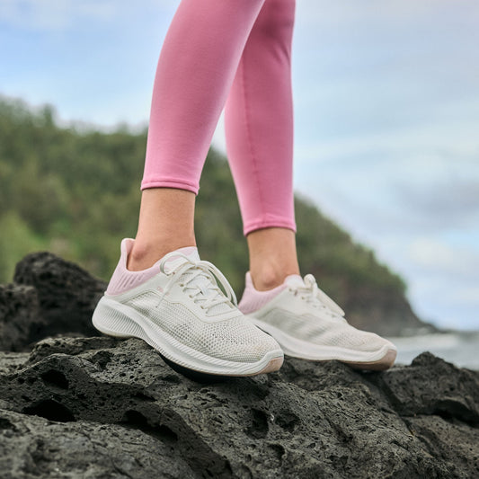 OluKai Island Hopper - Bright White / Cotton Candy