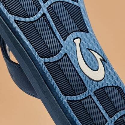 OluKai Pili - Blue Fog / Coastal Blue