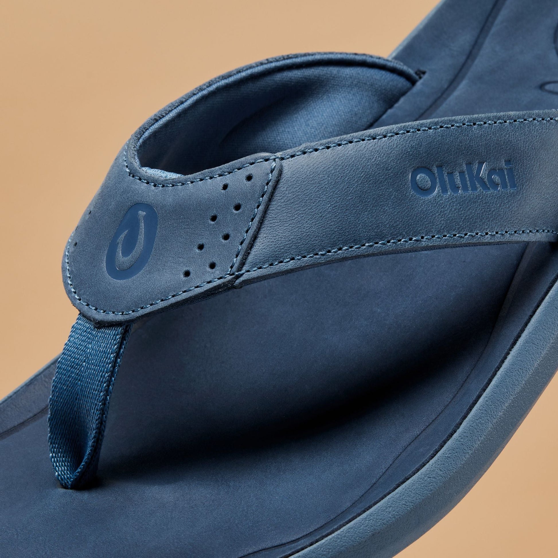 OluKai Pili - Blue Fog / Coastal Blue