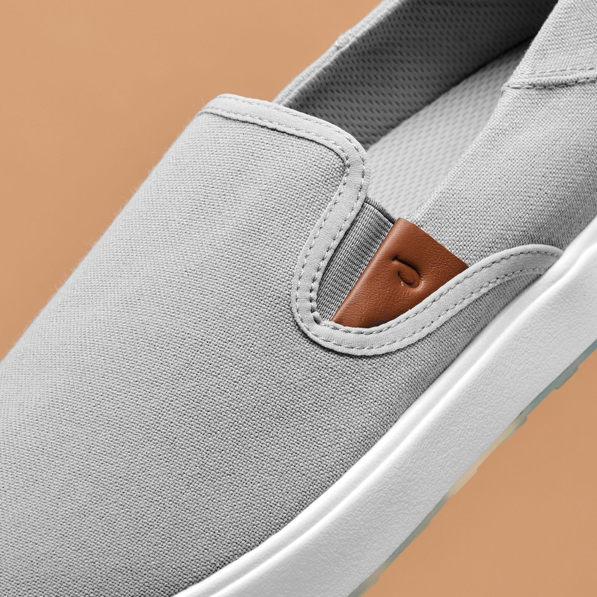 OluKai Wai‘alae Slip On - Ash
